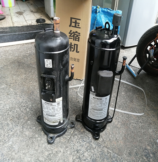 三台中央空调压缩机的更换维修